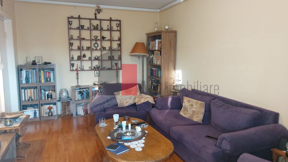 Apartamentul "ETROIT" , intimitate si confort, bloc reabilitat termic - Poză 2