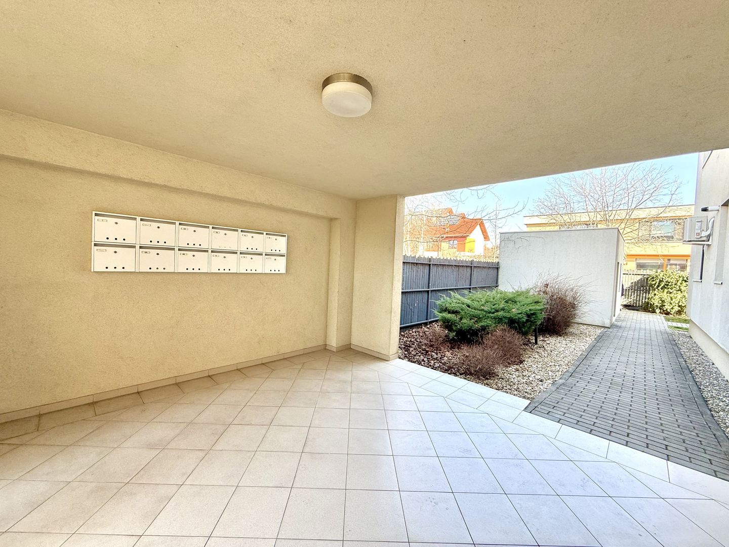 Apartament 2 camere - intrare în Dumbrăvița, zona Kaufland - Poză 18