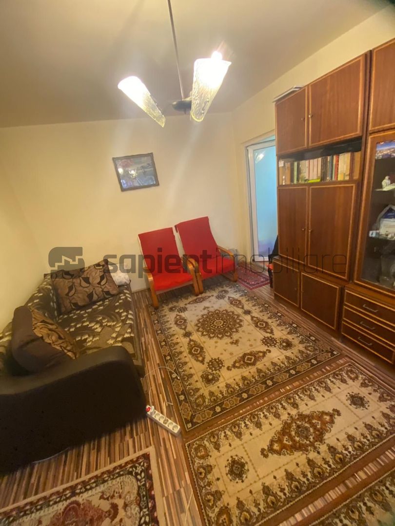 Apartament tip X - 3 camere,cartier Nufarul - Poză 2