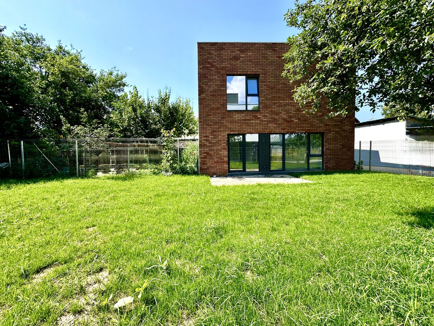 Casa individuala - 149 mp util - terasa rooftop cu jacuzzi de 32 mp - Poză 18