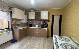 Casă cu 5 dormitoare + Garaj - Islaz - Comuna Brănești - Poză 6