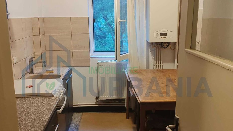 Apartament 2 camere de vânzare în Podu Roș, etaj 1, semidecomandat - Poză 6