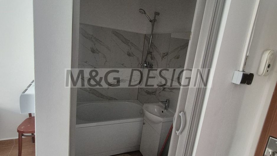 Garsoniera zona U.M.T. - Poză 6