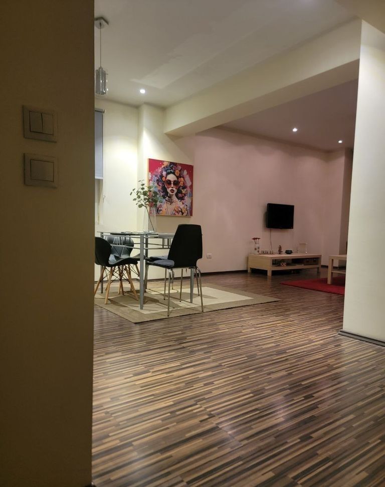 Închiriez apartament 2 camere, Decebal, openspace, parcare inclusă - Poză 5