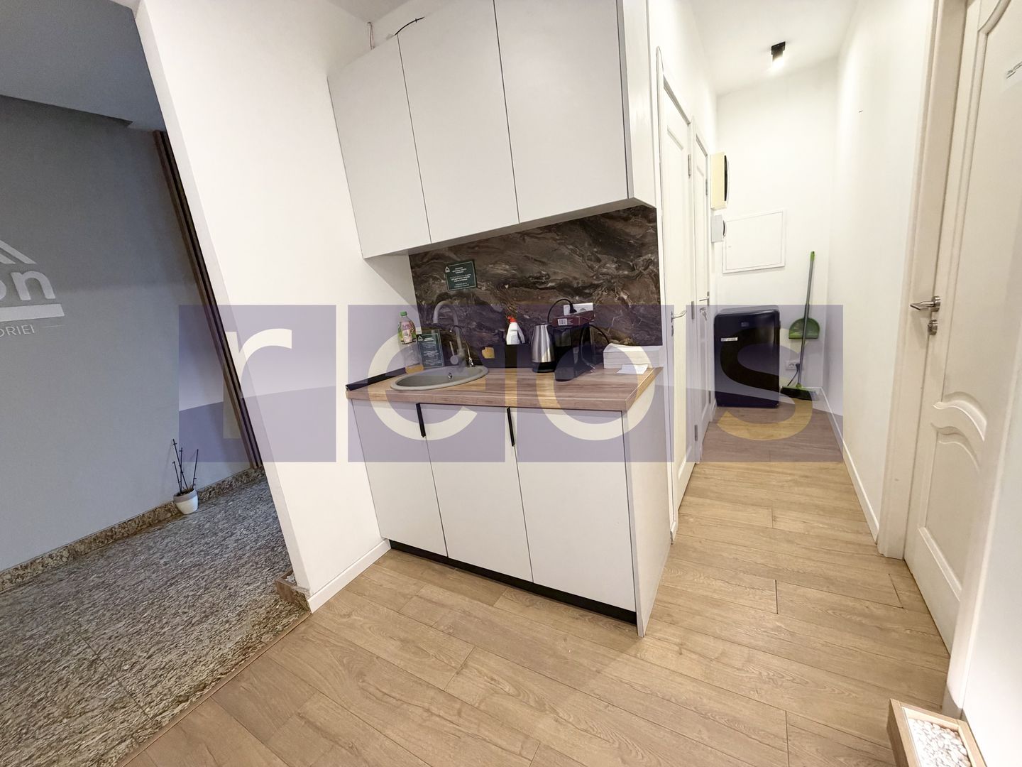 VILA ULTRACENTRALA | INVESTITIE STABILA CU CHIRIASI | PIATA VICTORIEI - Poză 6