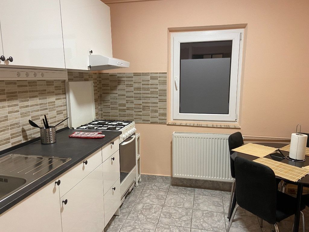 De inchiriat apartament 2 camere - Poză 6