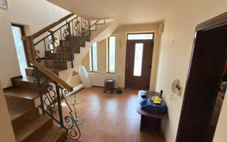 Vila eleganta in zona Ford– Confort si intimitate pe alee privata - Poză 19