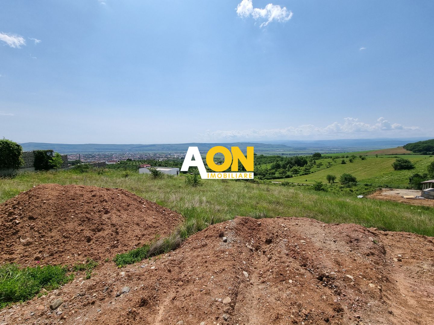 De vânzare teren intravilan 1000mp zona Seigau - Poză 1