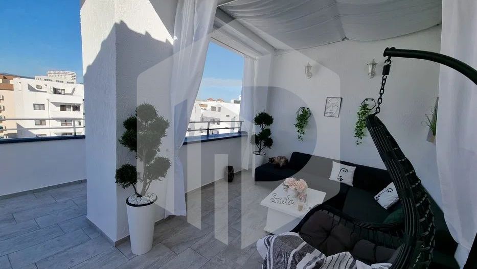 Penthouse de vanzare - Doamna Stanca - 65mpu + Terase 42mp - 3 Camere - Poză 1