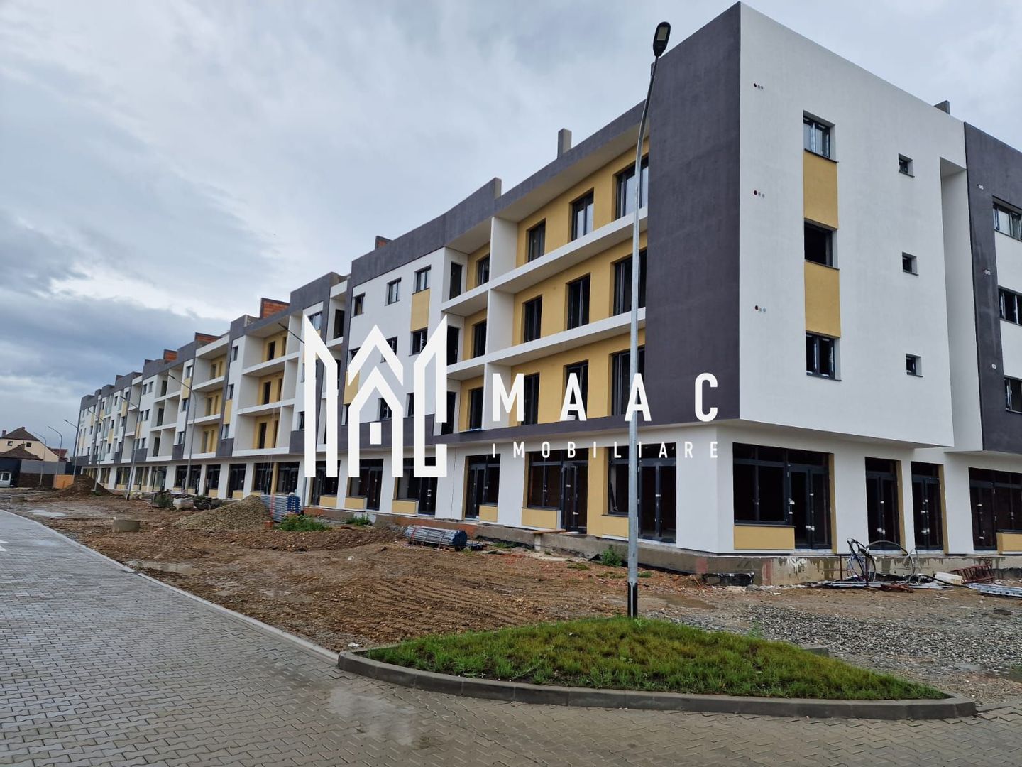 Apartament 2 Camere | Decomandat | Etaj 3 | Balcon | Parcare - Poză 16