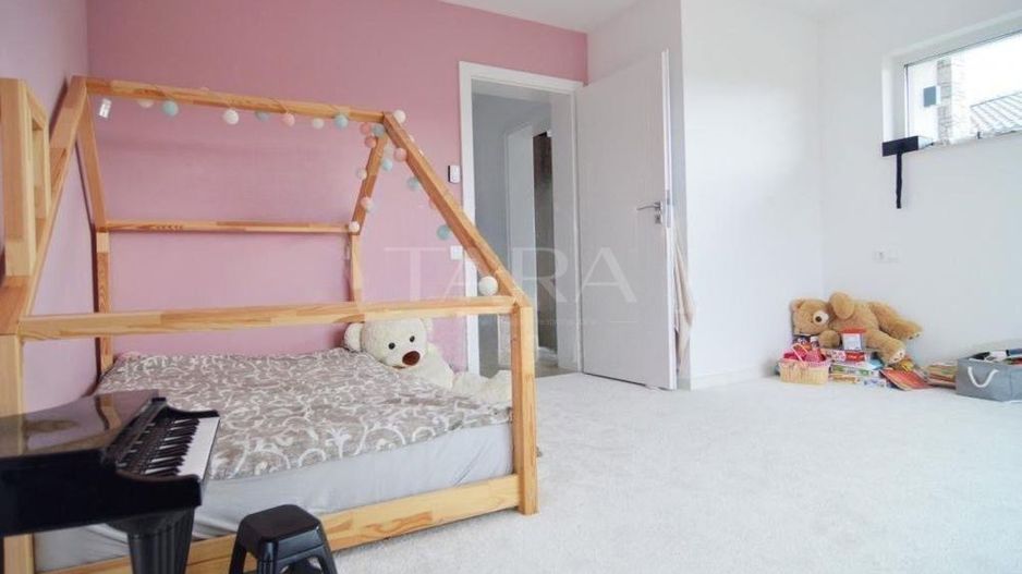 Duplex elegant cu 5 camere, alee privată – Avram Iancu, Florești. - Poză 2