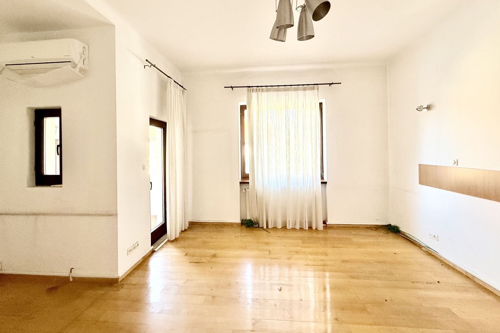 Vilă superbă | Cotroceni | 8 camere terasă și grădină - Poză 21