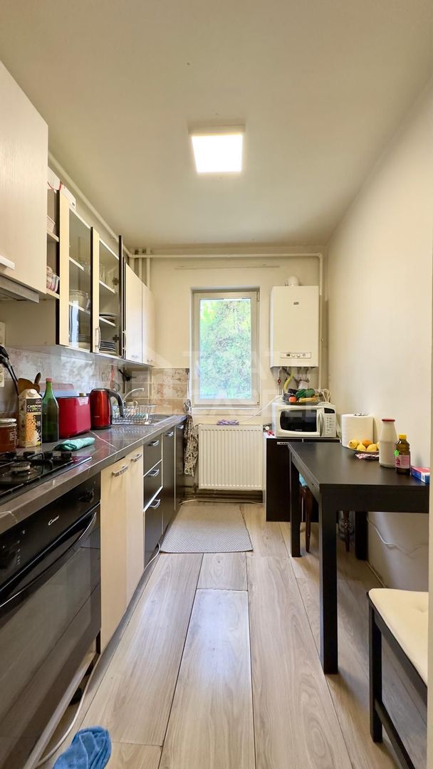 Apartament 3 camere cu balcon închis – zona Primăverii–Manastur - Poză 4