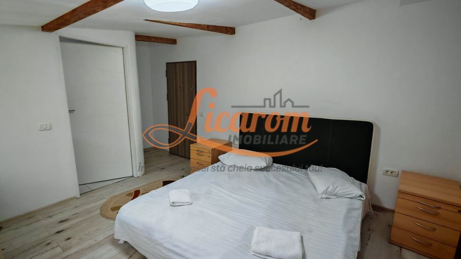 Vila 10 camere,pretabil compartimentare in 2 unitati separate,ASTRA. - Poză 4