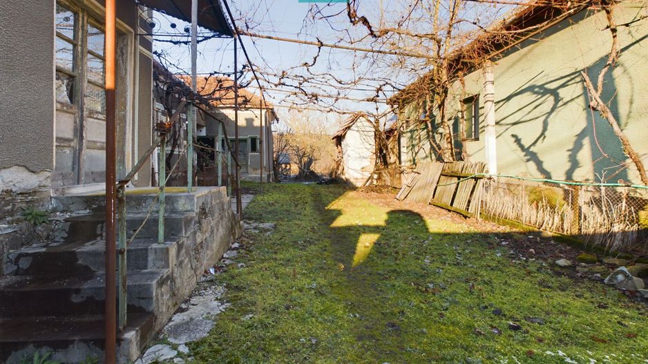 Casă de vacanță de vânzare în Tauț - Poză 11