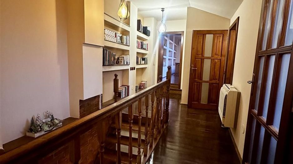 Casa individuala Ultracentral 4 camere - Poză 19