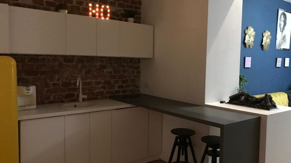 2 Camere Stilate | Medicina | Vedere Parc & Șemineu Decorativ - Poză 7