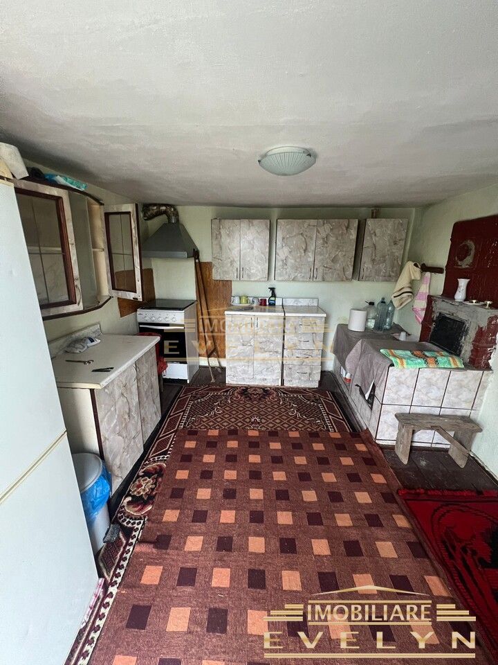 Casa de vanzare + teren, zona Curtesti, pret 55000 euro negociabil - Poză 8