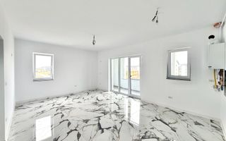 Etaj 1. Drum asfaltat. Loc de parcare. - Poză 1