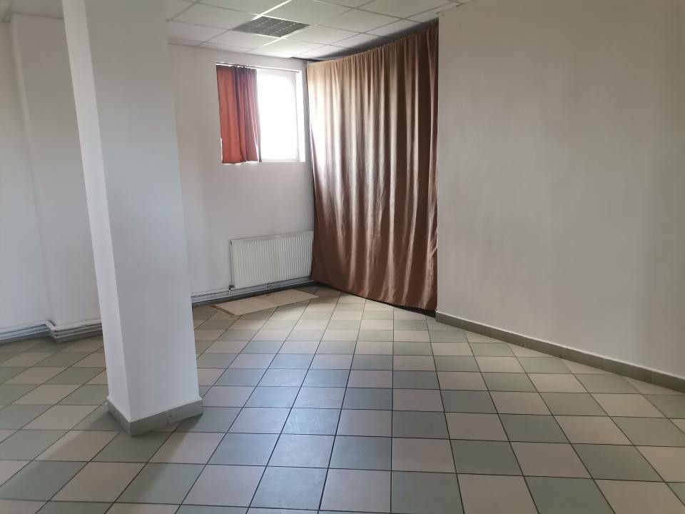 Inchiriere spatiu 140 mp, Targul din Vale - Poză 5
