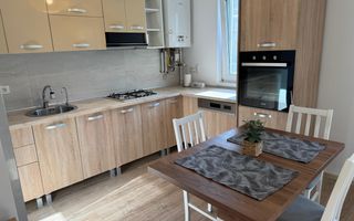 Apartament cu 3 camere, curte proprie si loc de parcare - Poză 10