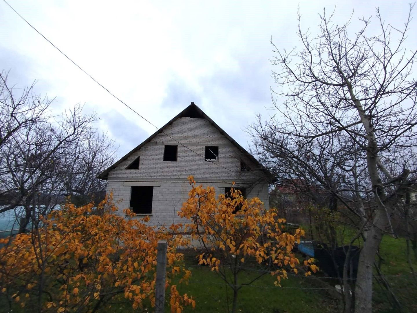 Casă cu 3 camere 106 m.p în com. Chetrosu, raionul Anenii Noi - Poză 1