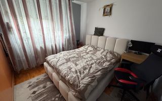 Apartament 2 camere, etaj 2 - Cugir - Poză 1