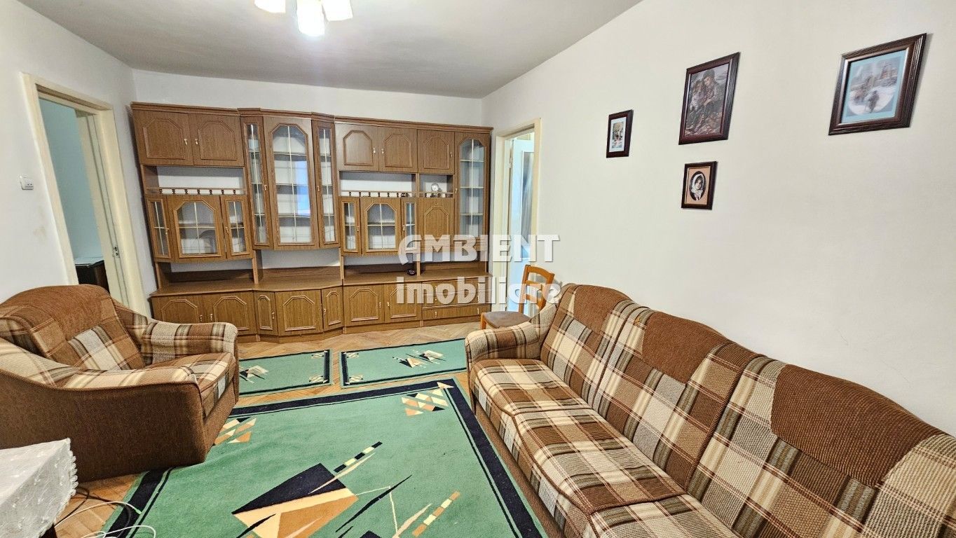 Apartament 2 camere, etaj 3, zona CENTRU - CEC; - Poză 1