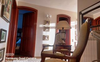 Casa lux cu 5 camere in Rontau - Poză 12