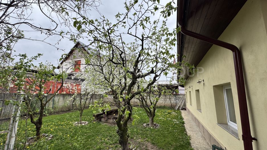 Casă individuală cochetă, cu priveliște, garaj, teren 496 mp, comision 0 - Poză 2