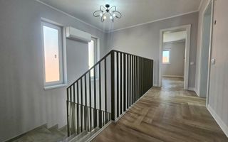 Casa generoasa, amenajari moderne - gata de mutare - Poză 21