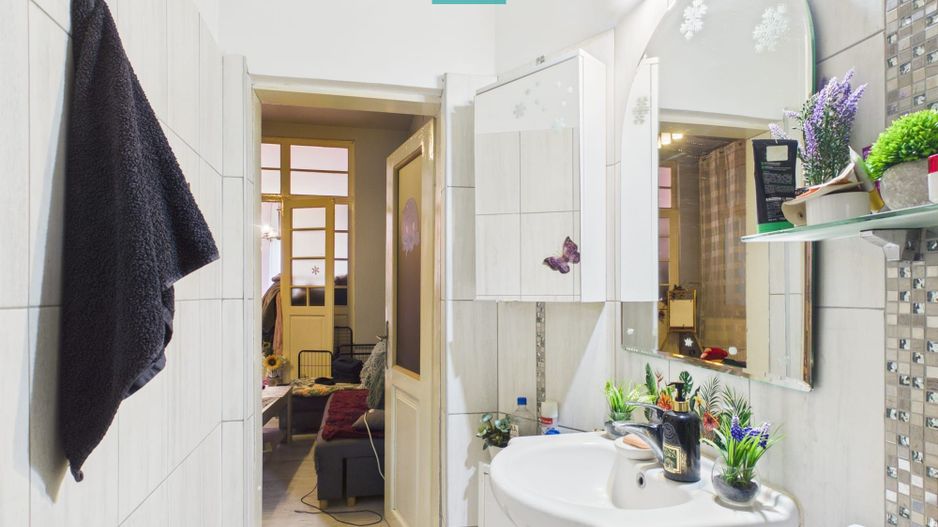 Apartament cu 2 camere, la casă, zona Drăgășani - Poză 13