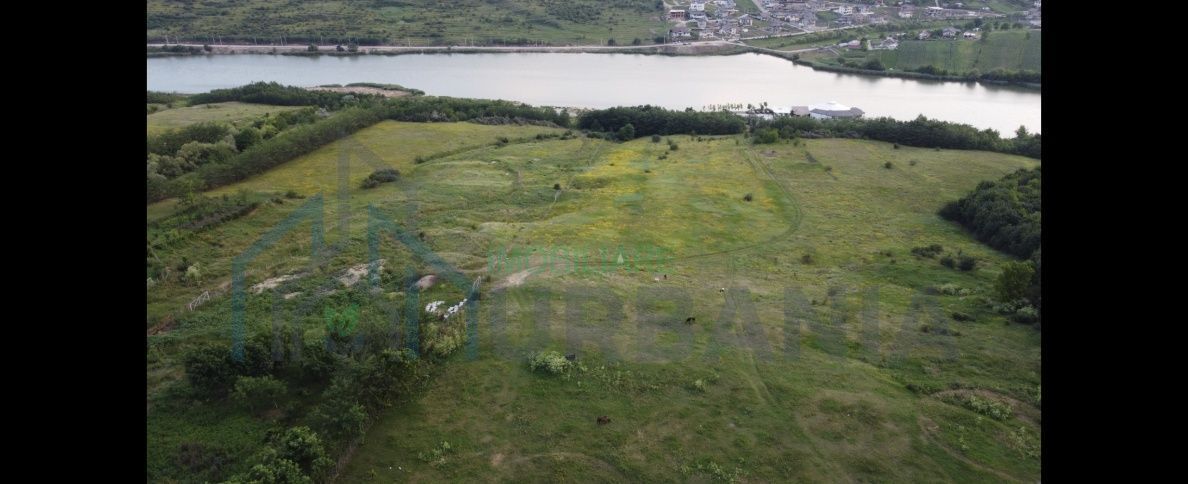 Teren intravilan Aroneanu 3000m2 vedere lac - Poză 1