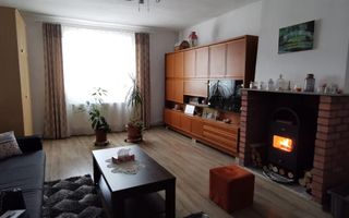 Casa in Centru zona linistita - Poză 1