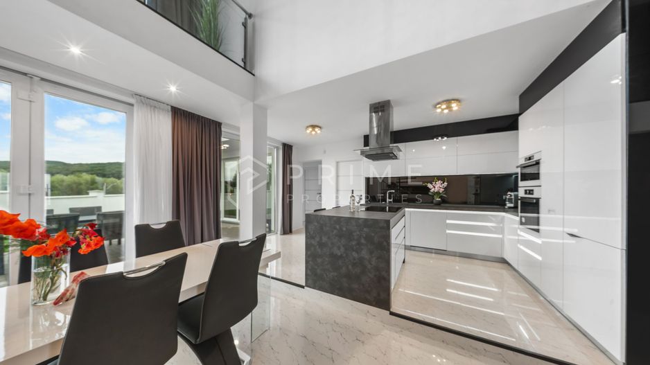 Vilă exclusivistă cu arhitectură și mobilier de designer I Livezeni - Poză 2