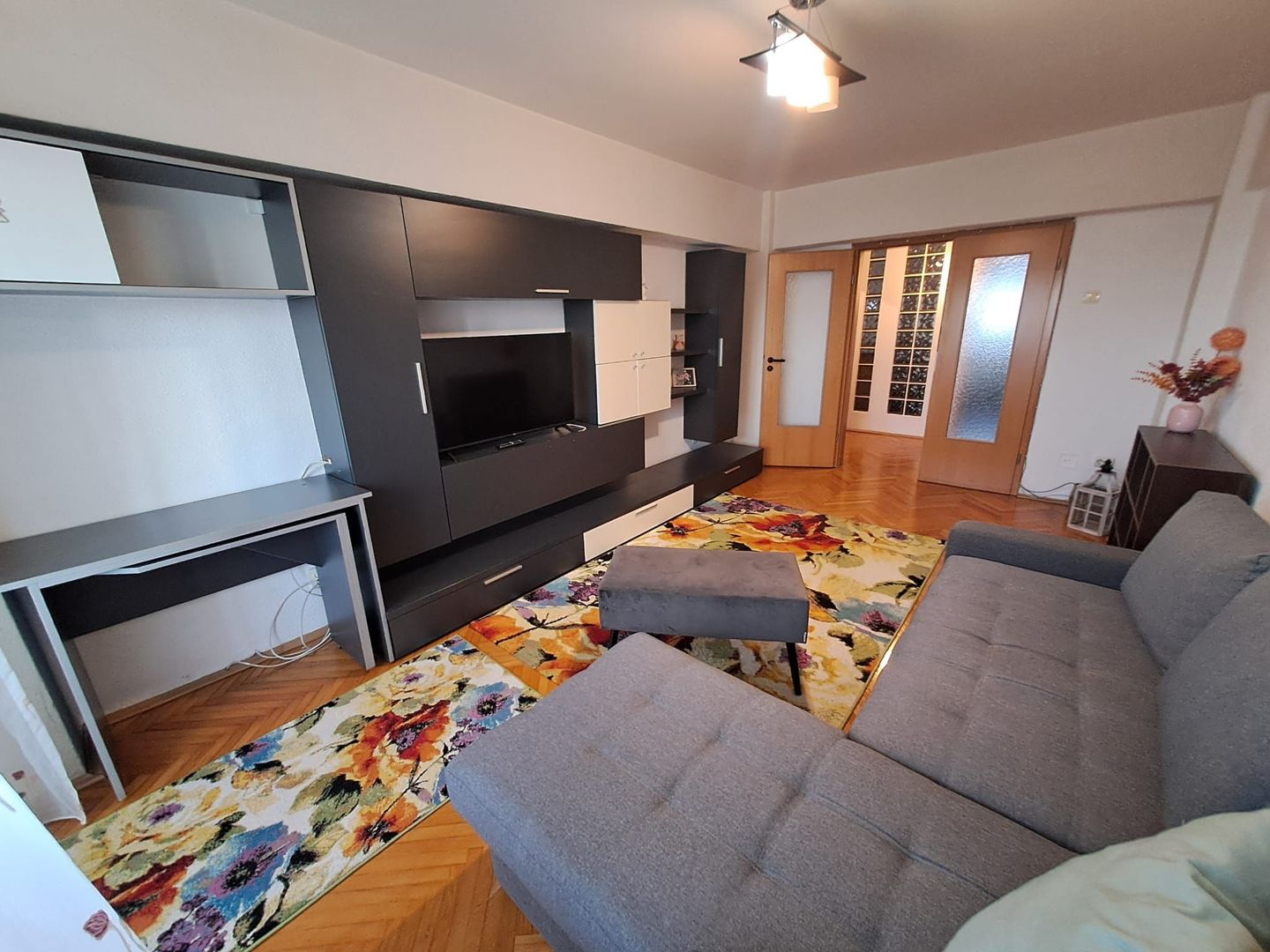 Apartament elegant I 2 bai si balcon I Zona Aradului - Poză 2