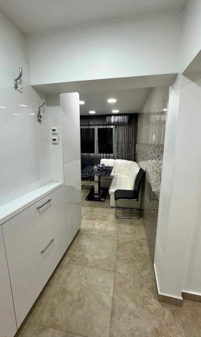 Apartament renovat cu doua camere, soseaua Berceni, 130.000€ - Poză 2
