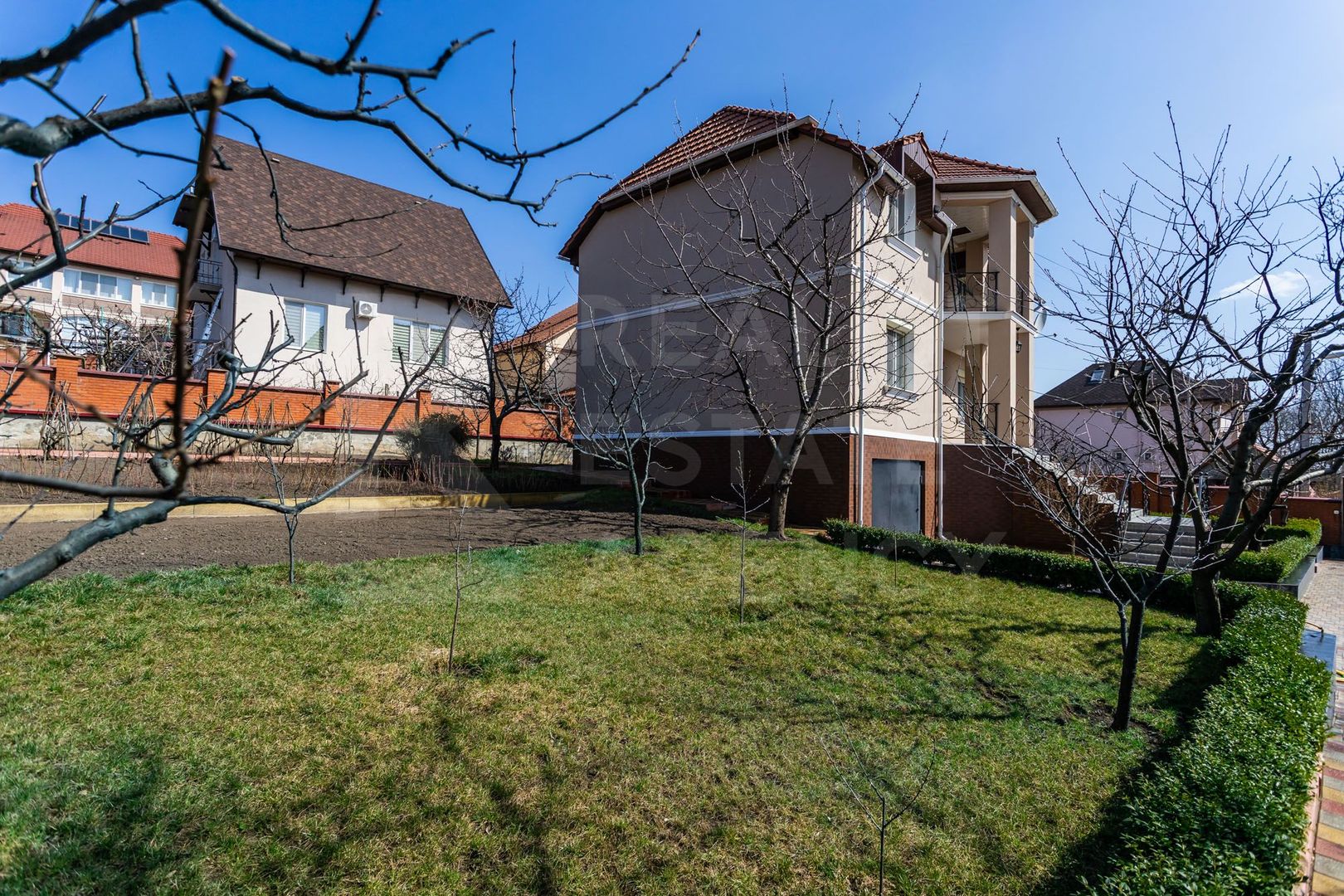 Vânzare, casă, 3 nivele, 200 mp + 10 ari, str. Gura Văii, Rîșcani - Poză 5
