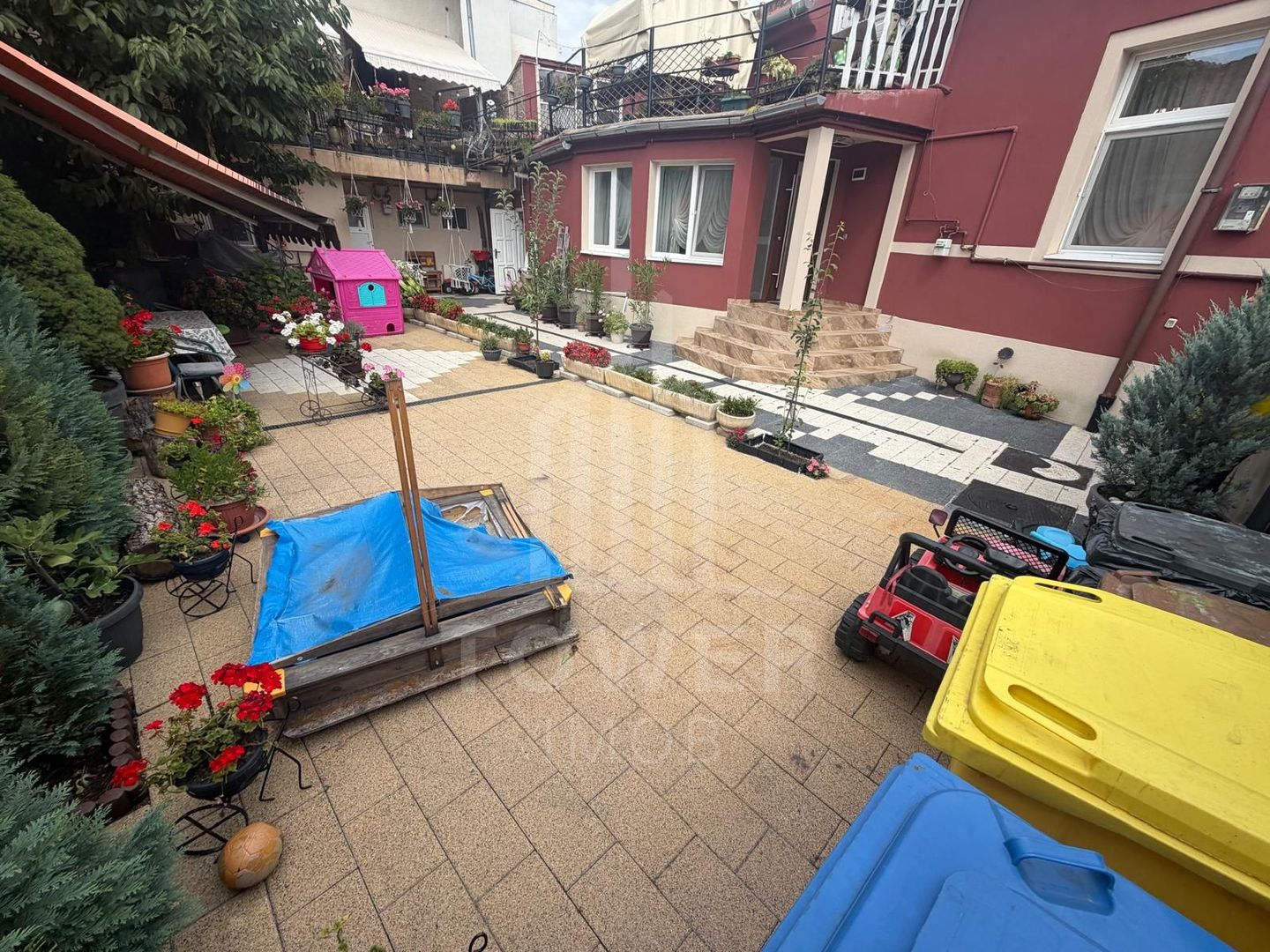 CASĂ DE ÎNCHIRIAT ULTRACENTRAL - Poză 13