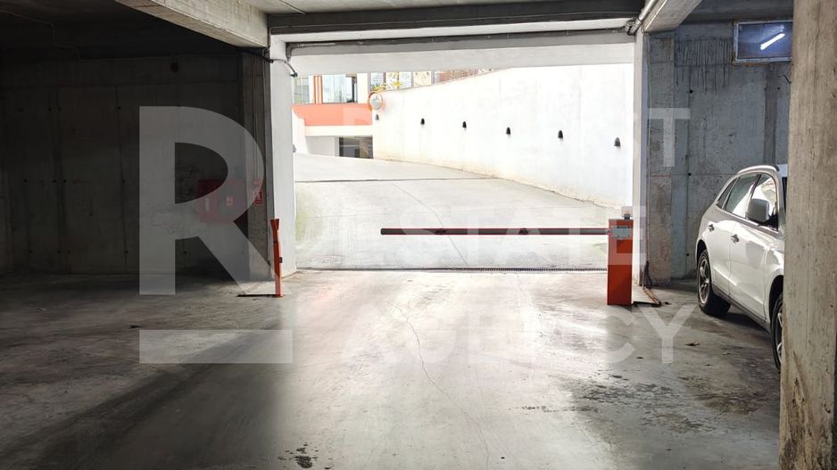 Apartament cu 3 camere – 13 Decembrie,  Coresi la 5 minute pe jos. - Poză 18