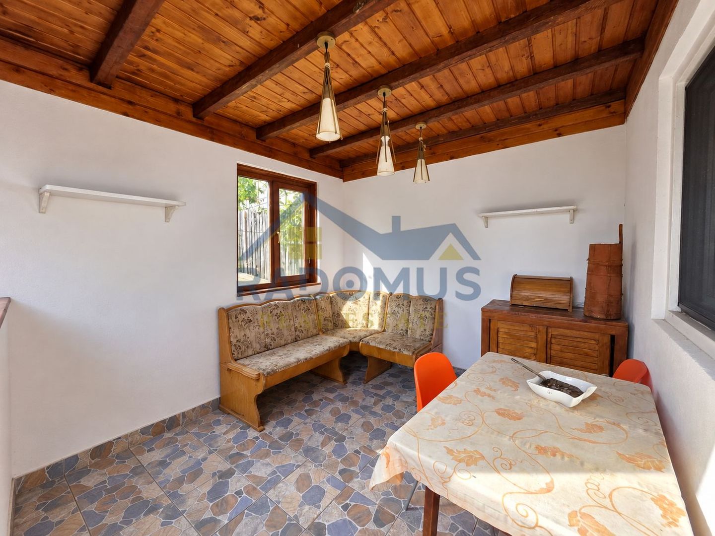 Casă cu 3 camere, anexe și livadă – Lopatnița, Șoimari - Poză 4