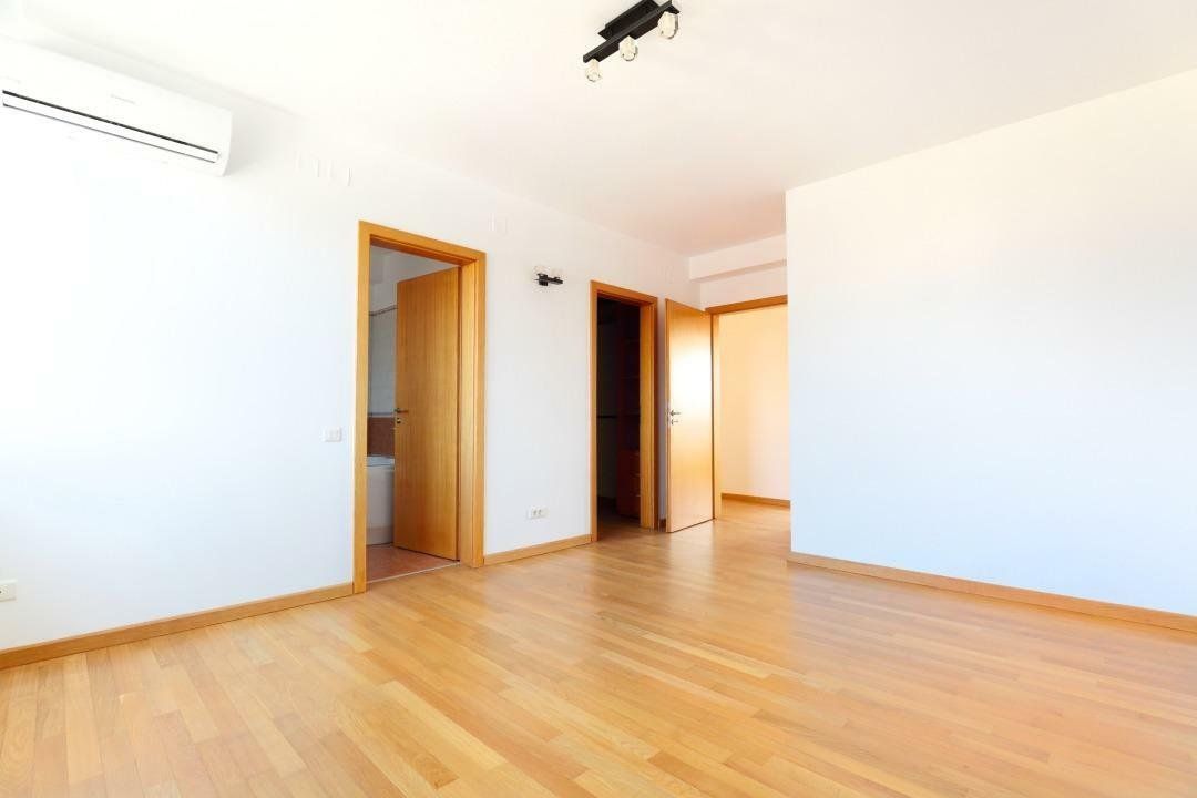 Apartament 5 camere la 300m de parcul Herăstrău, renovat 2025 (proprietar) - Poză 5