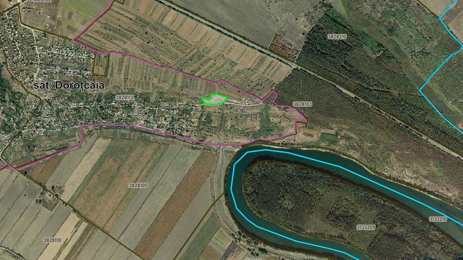 Teren agricol intravilan, 63 ari pe malul Nistrului, Doroțcaia - Poză 3