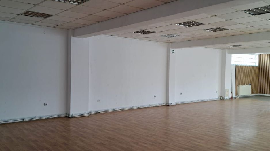 Inchiriere spatiu comercial-sala diverse Centru Pitesti - Poză 11