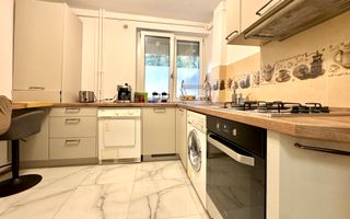 Apartament 2 camere, renovat, pet friendly, zona Central- Piata 700 - Poză 8