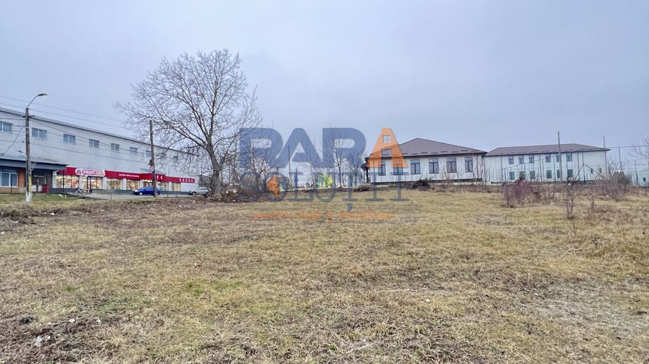 Teren pentru casă în oraș - Poză 7