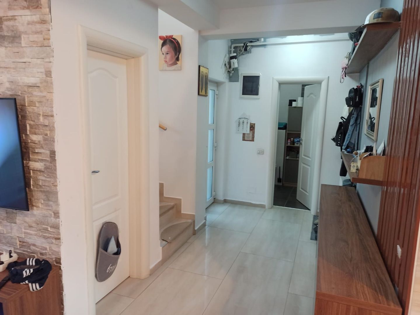 vila4cam2bai-curte-parcare-loc joaca-acces controlat-strOrizontului - Poză 48