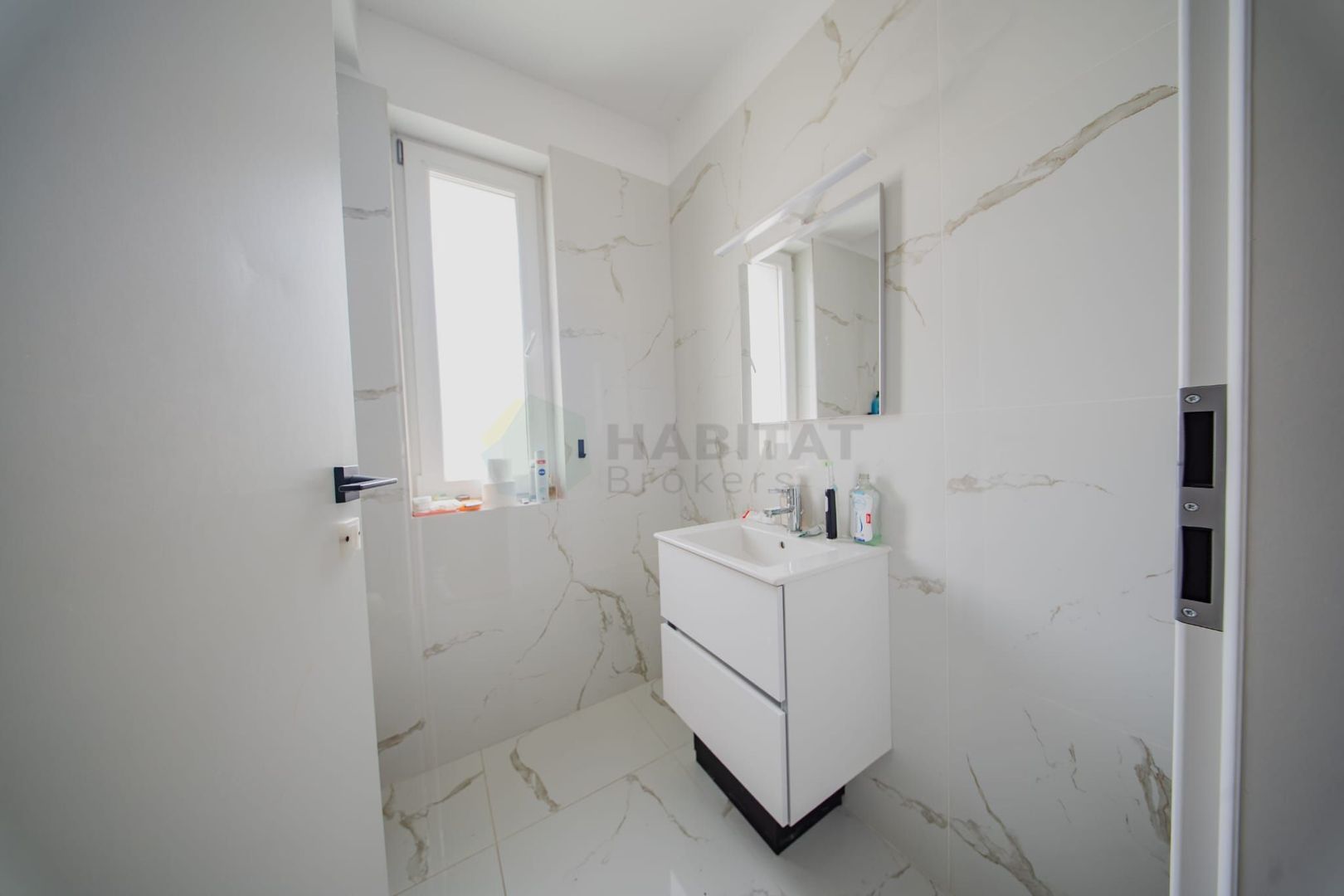 Casă individuală modernă | 4 camere | 120 mp utili | Teren 300 mp | - Poză 20