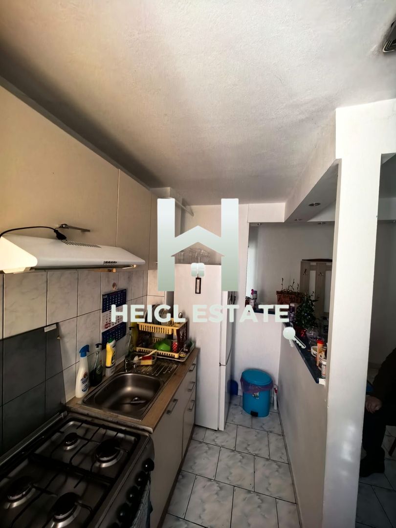 Apartament cu 2 camere + boxa la subsol de vânzare, zona Lipovei - Poză 4