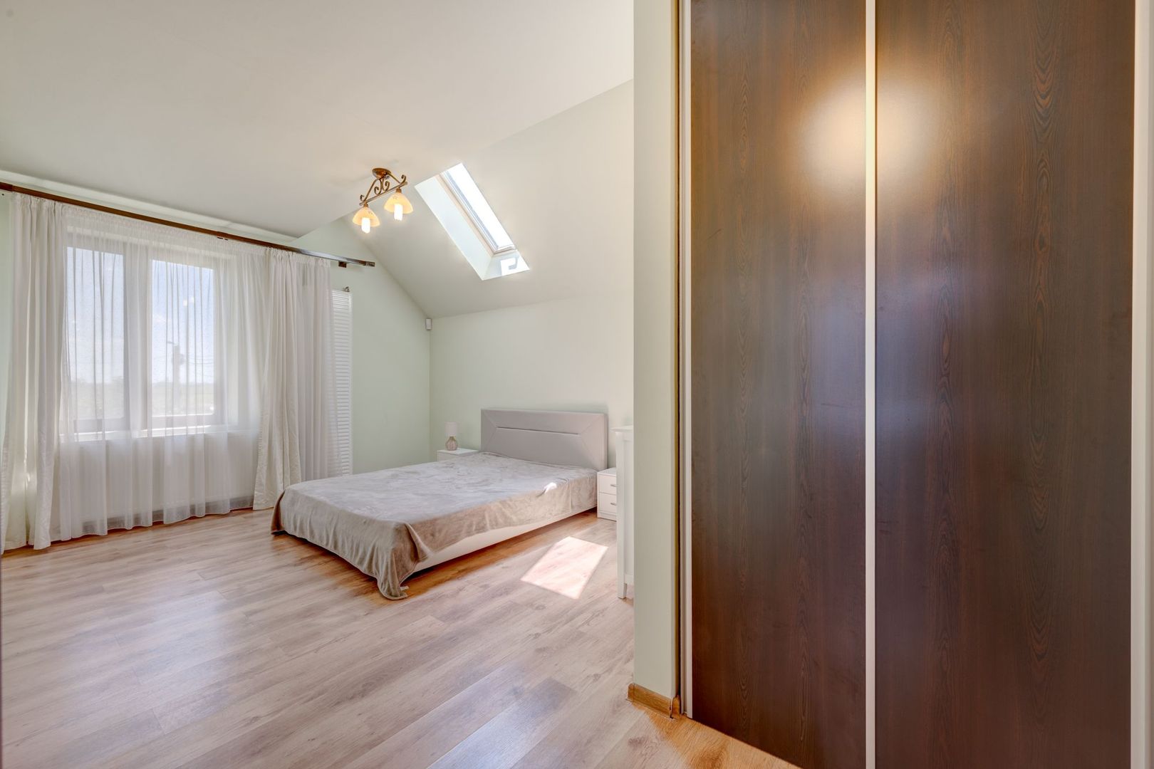 Vila Individuala Voluntari Pipera - Matei Millo - LOT 360 MP  P+1E+POD - Poză 11
